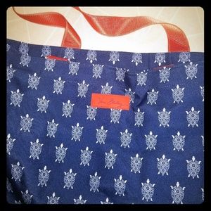Vera bradley travel tote bag